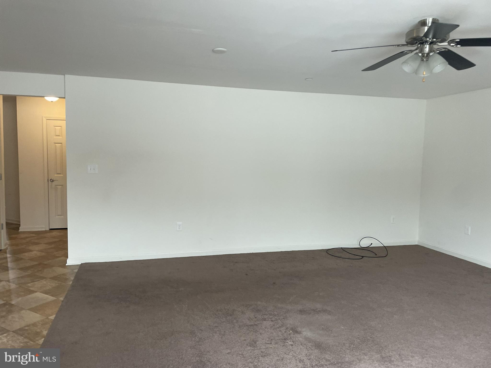 MACINTOSH CROSSING - Residential