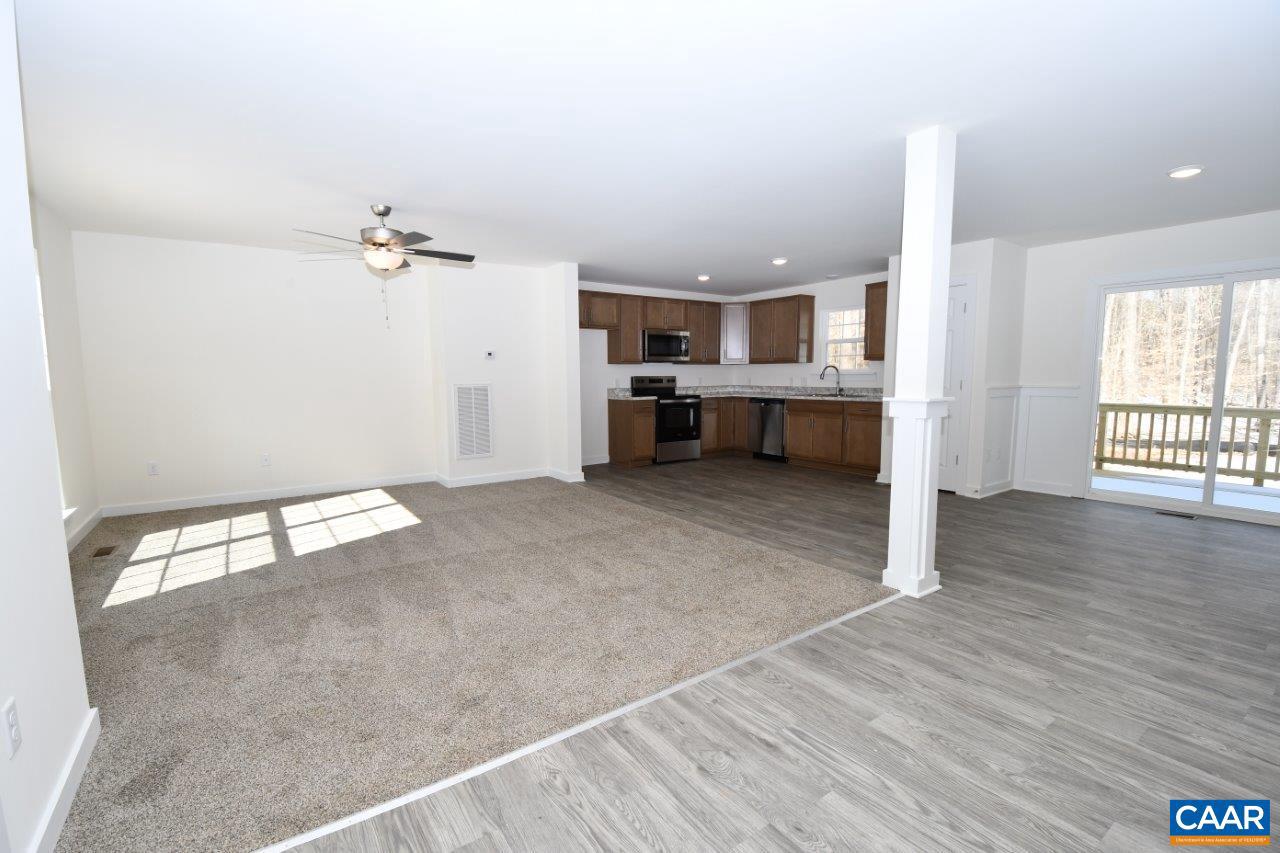 LAKE MONTICELLO - Residential