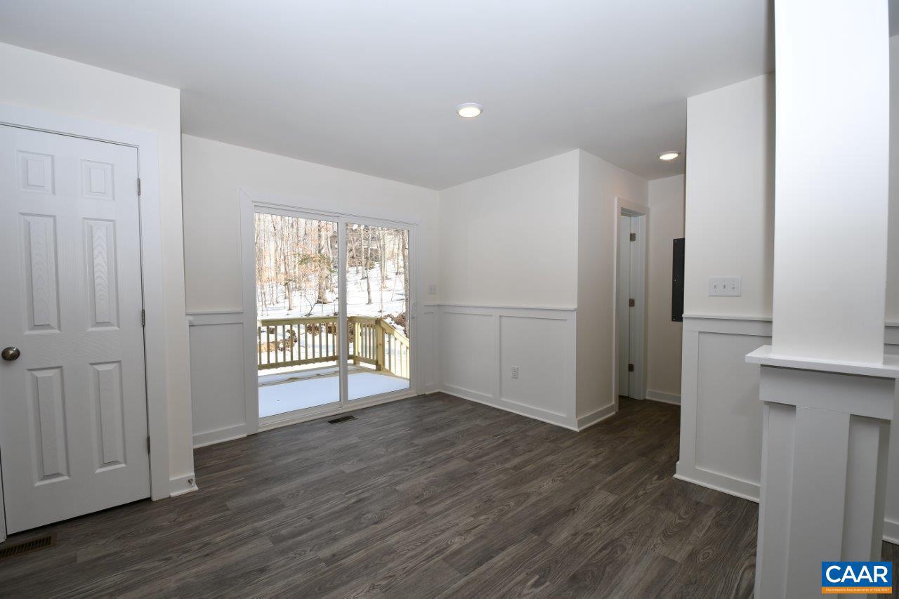 LAKE MONTICELLO - Residential