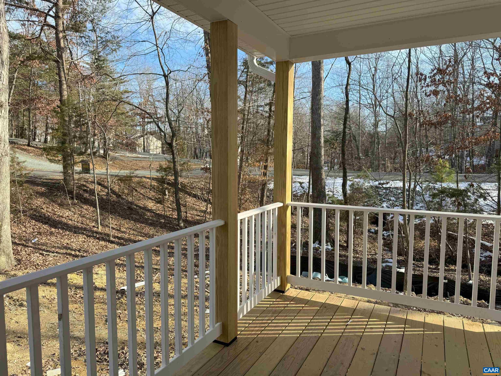 LAKE MONTICELLO - Residential