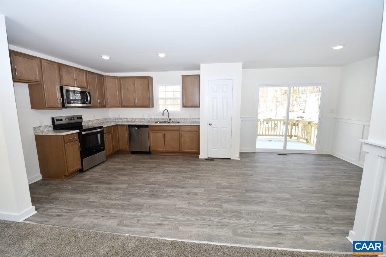 LAKE MONTICELLO - Residential