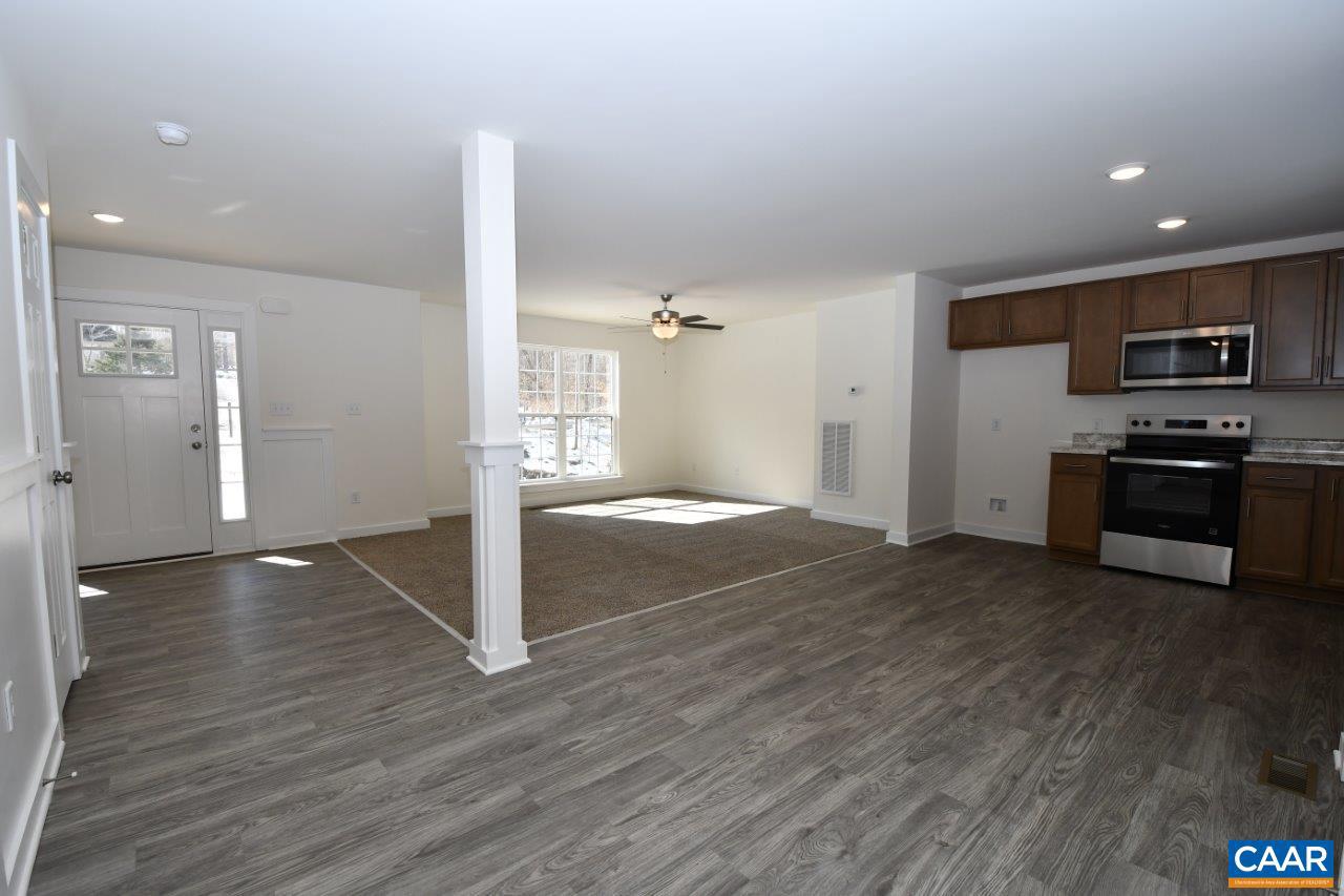 LAKE MONTICELLO - Residential