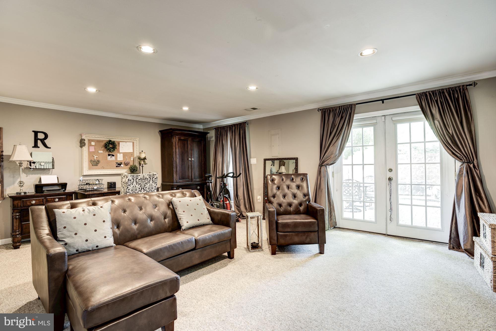 RESTON - Residential Lease