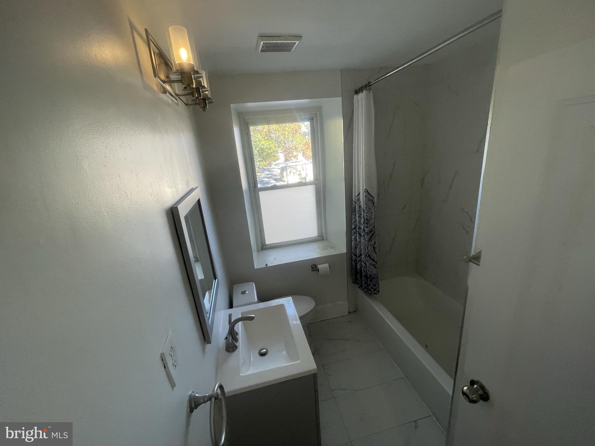 GERMANTOWN - Residential Lease