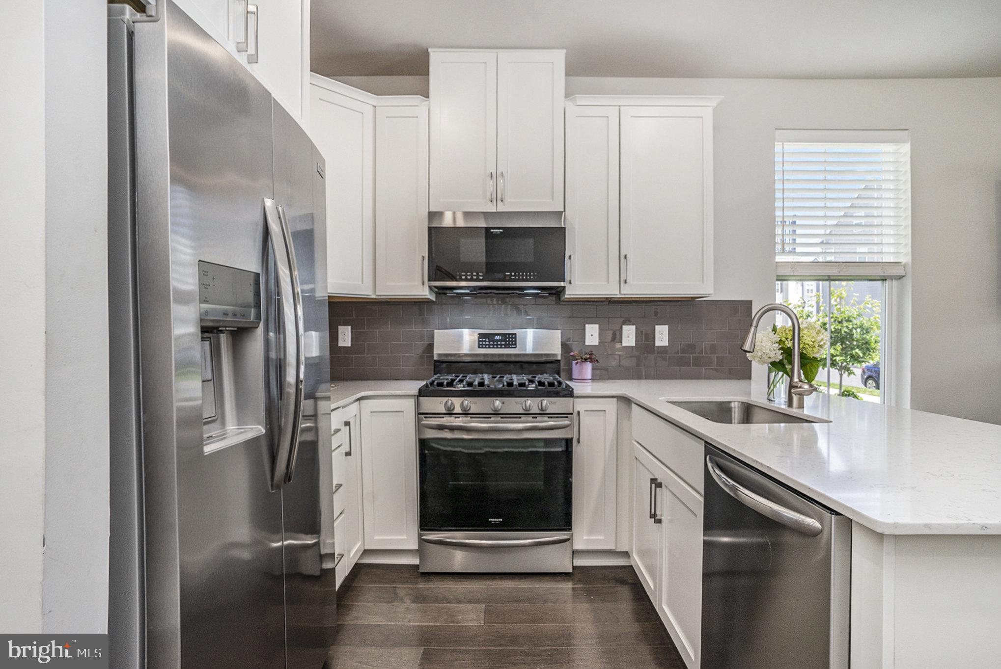 STEELPOINTE - Residential