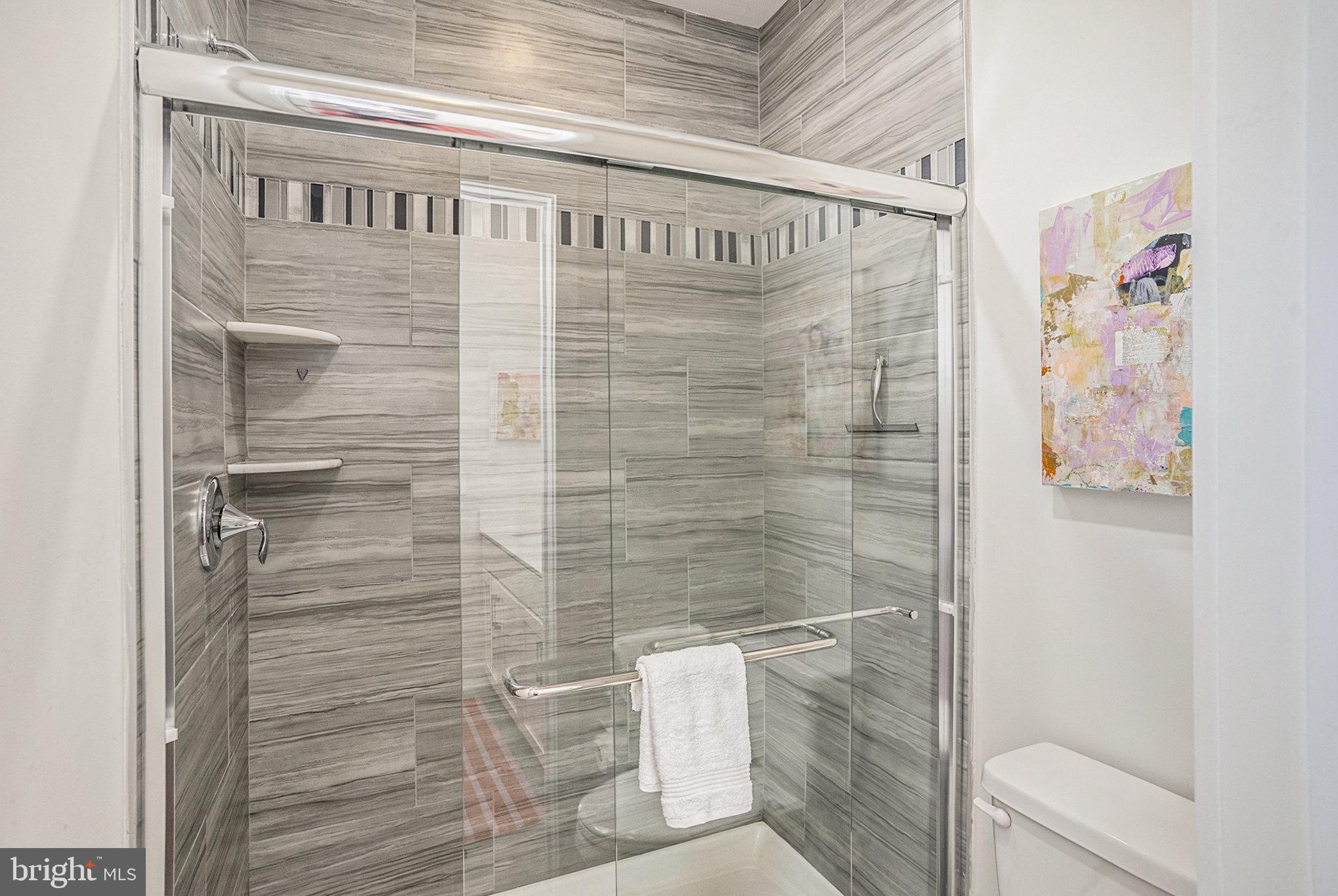 STEELPOINTE - Residential