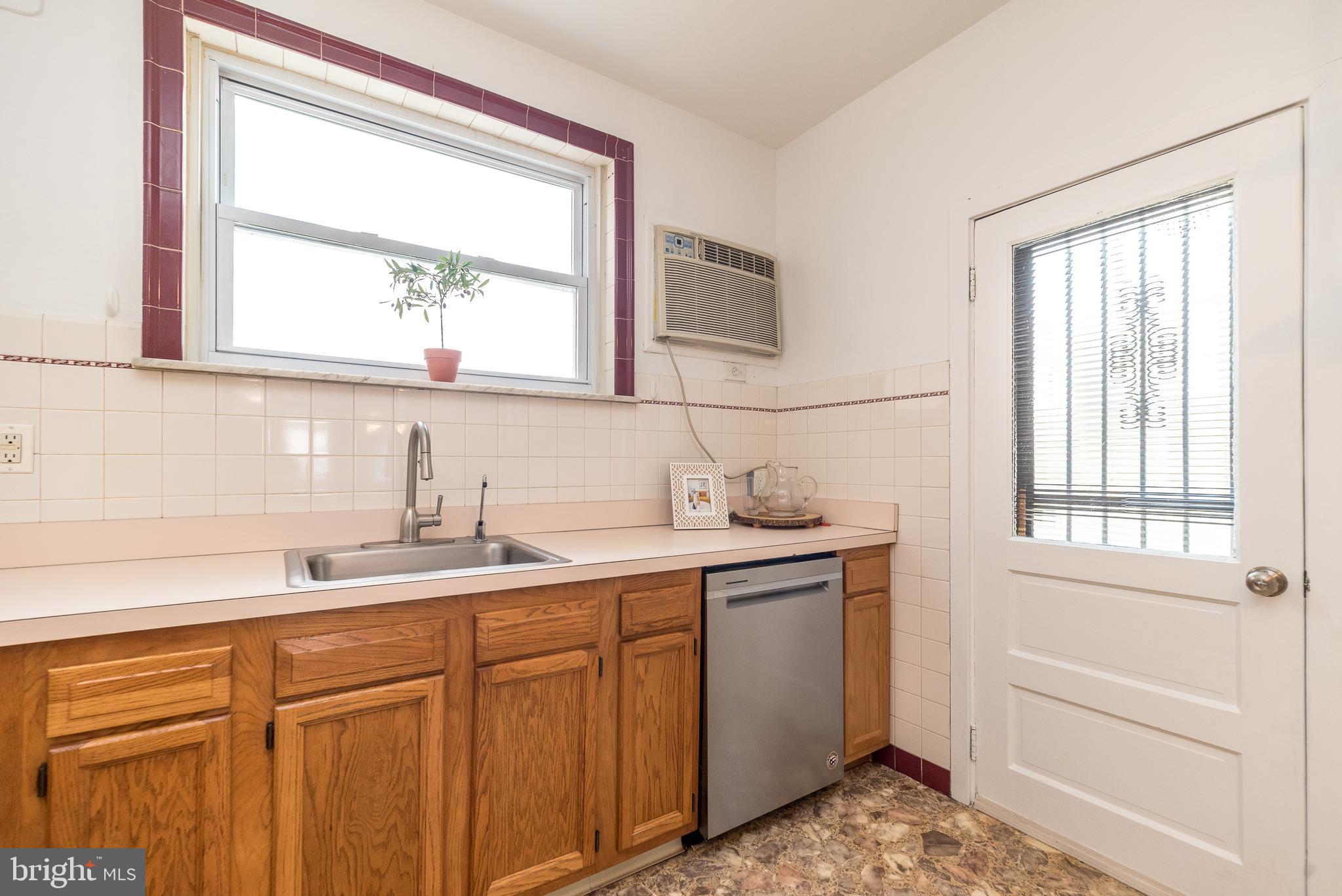 PASSYUNK SQUARE - Residential