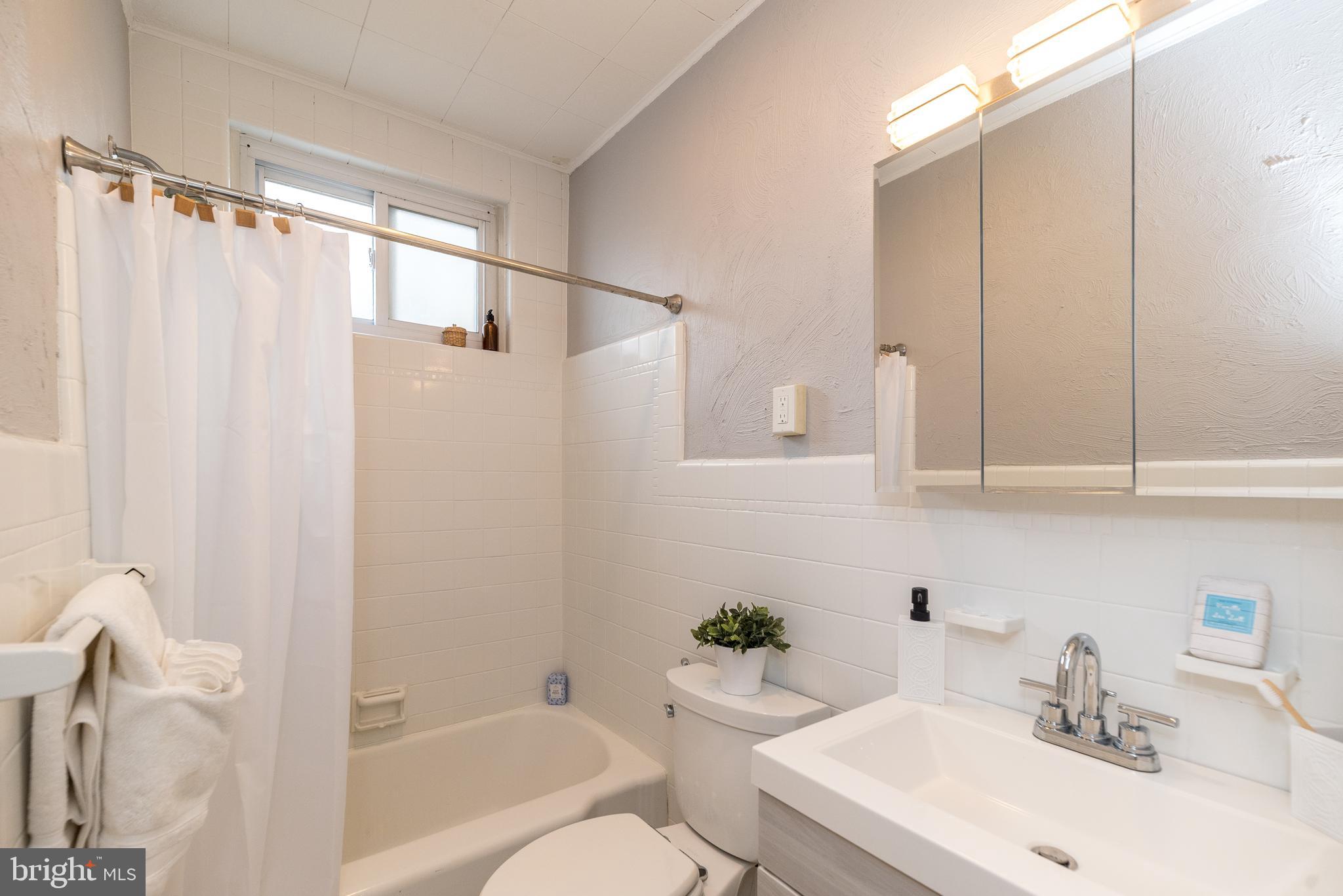 PASSYUNK SQUARE - Residential