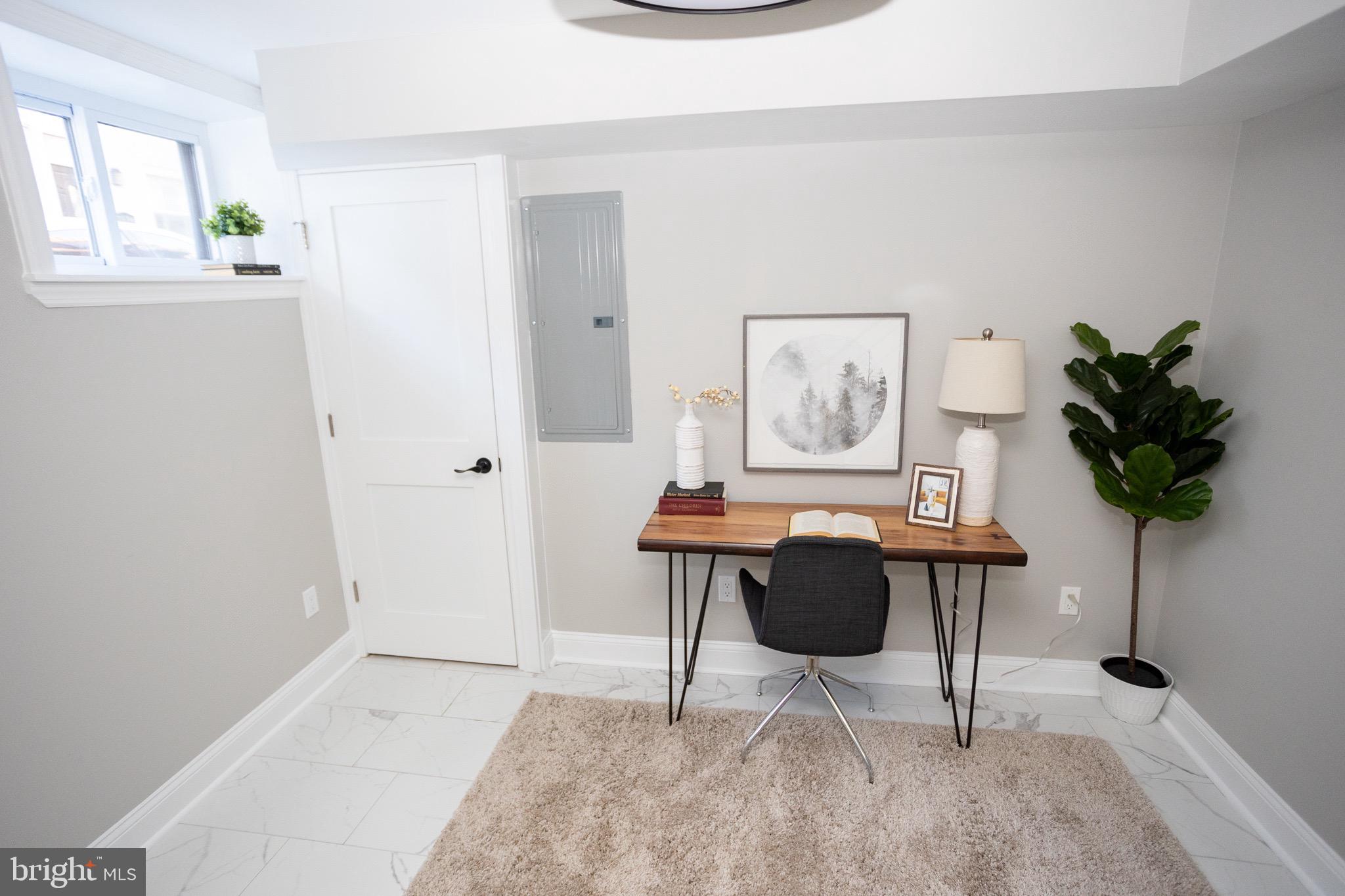 POINT BREEZE - Residential