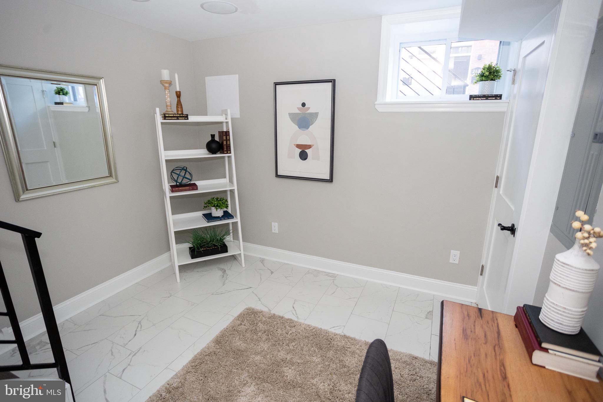 POINT BREEZE - Residential