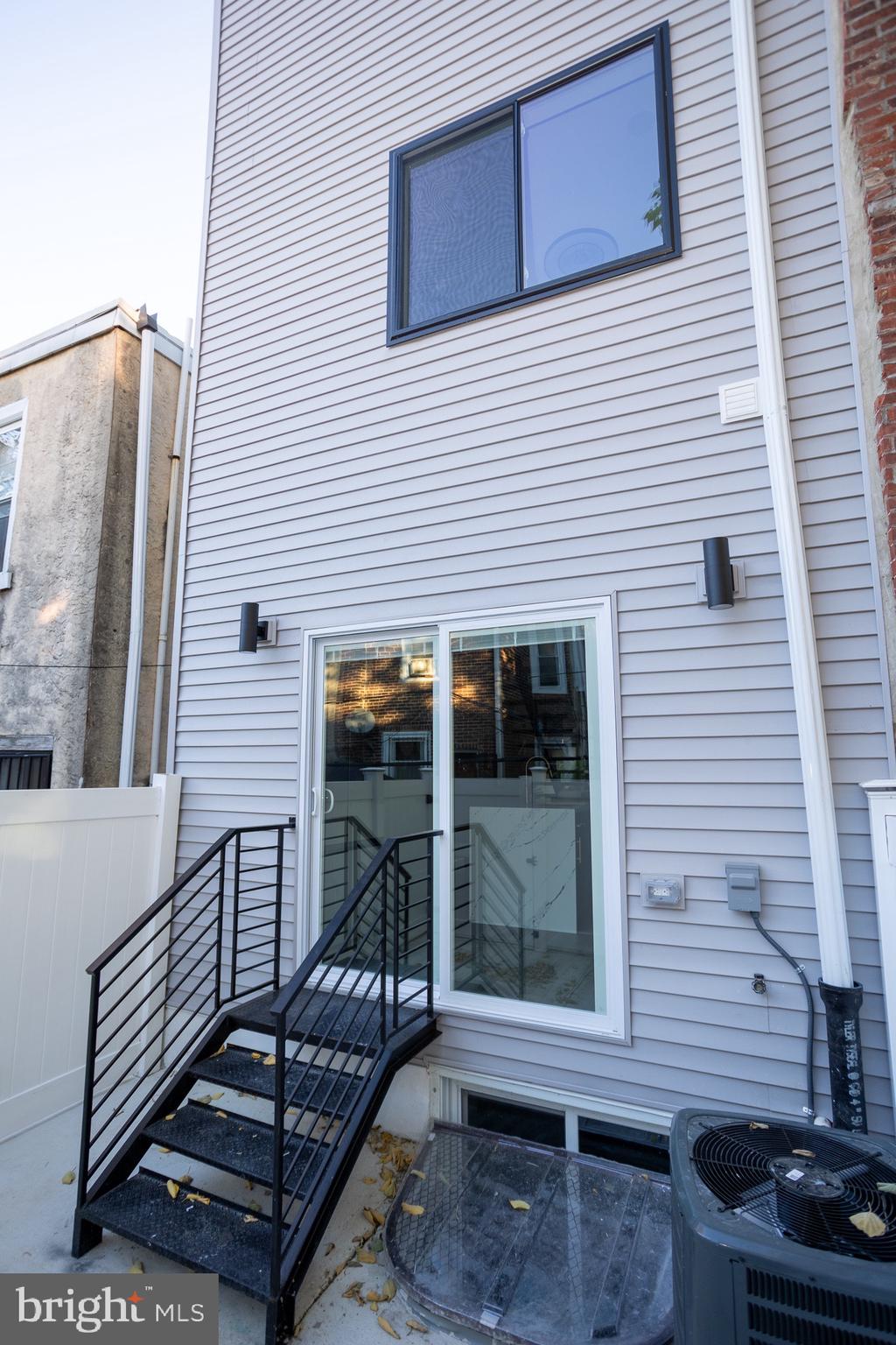 POINT BREEZE - Residential