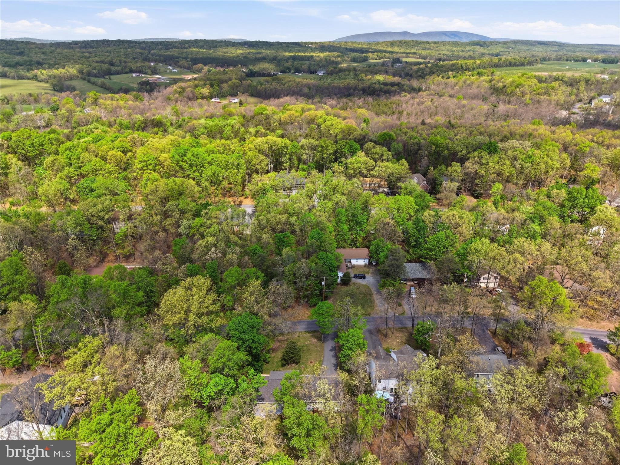 LAKE HOLIDAY ESTATES - Residential