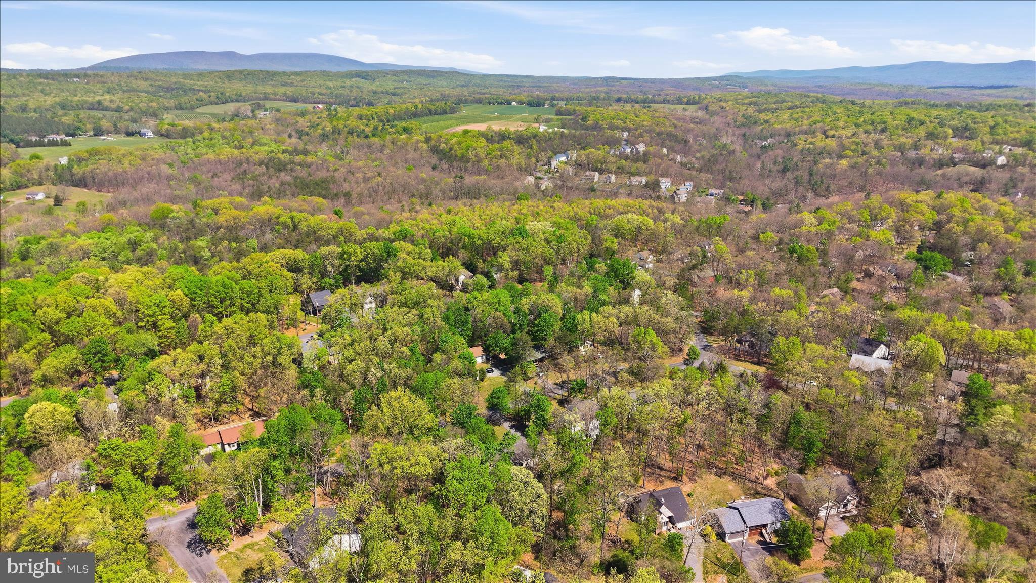 LAKE HOLIDAY ESTATES - Residential