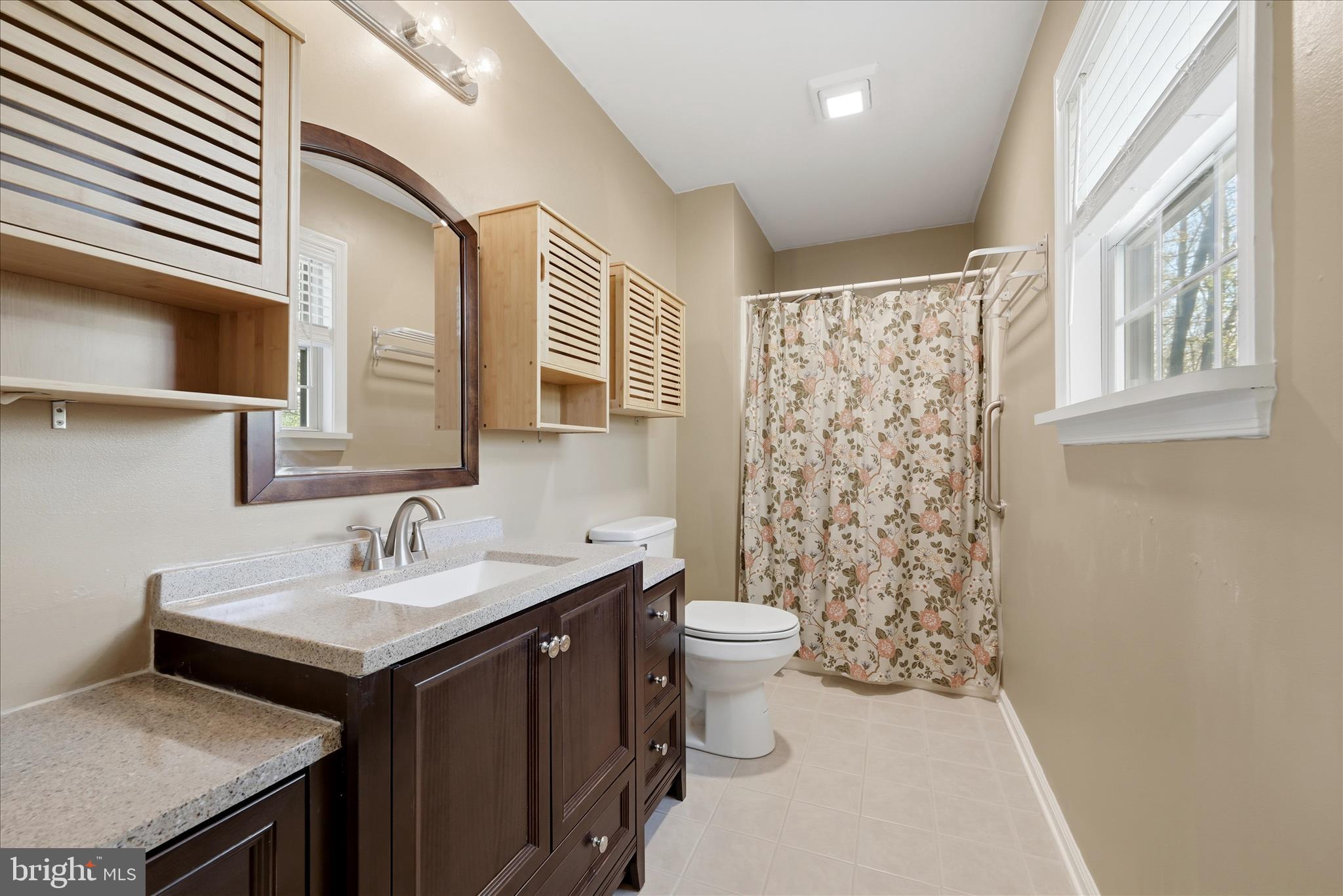 LAKE HOLIDAY ESTATES - Residential