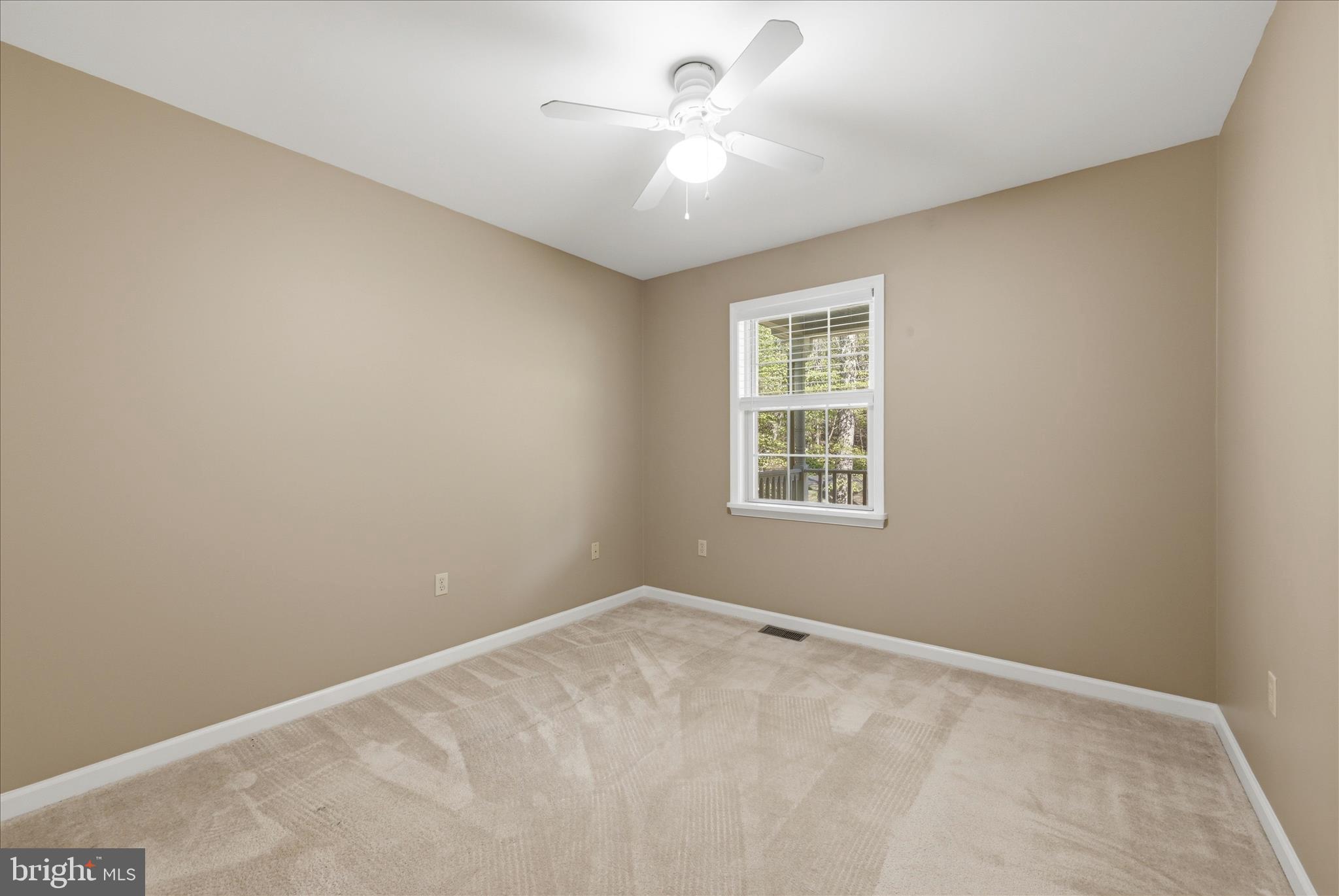 LAKE HOLIDAY ESTATES - Residential