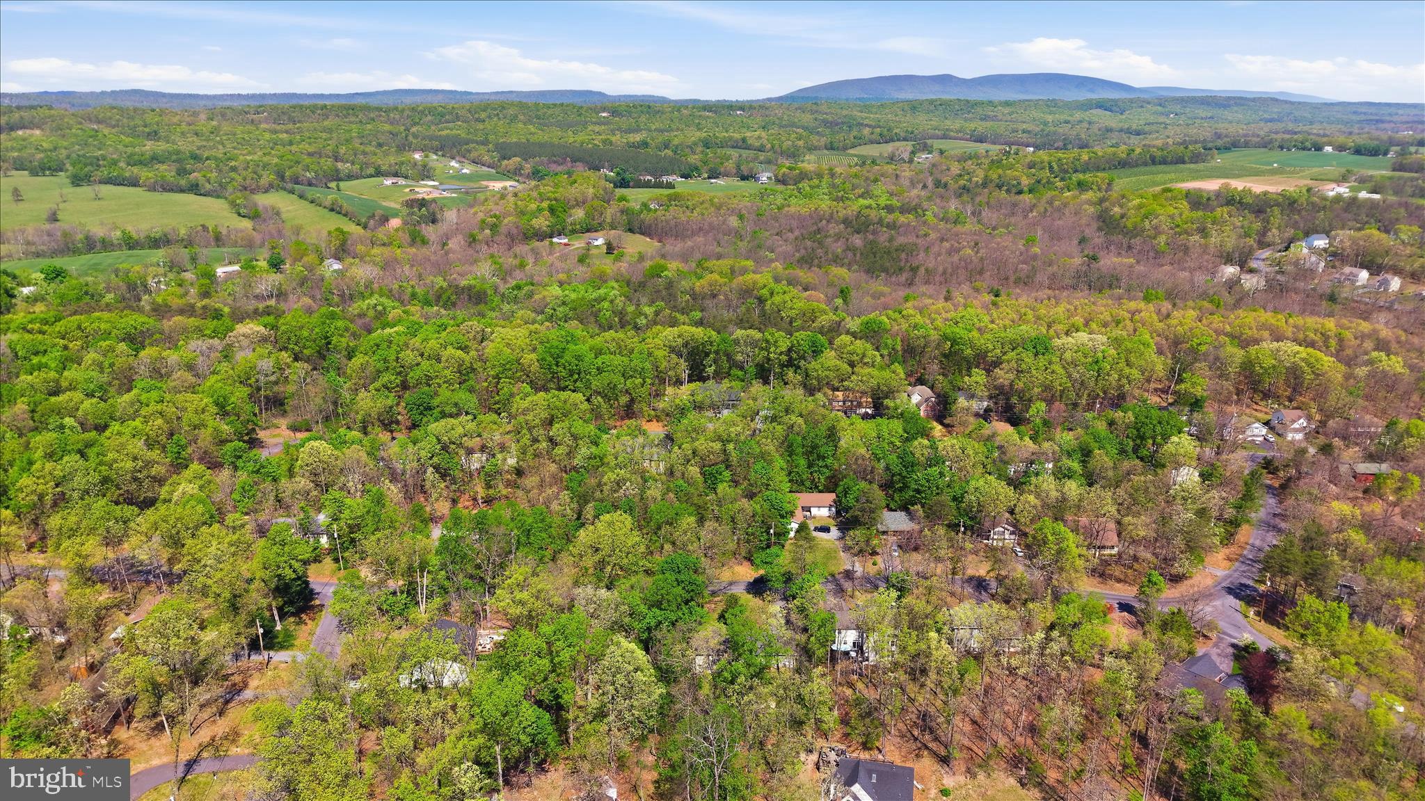 LAKE HOLIDAY ESTATES - Residential