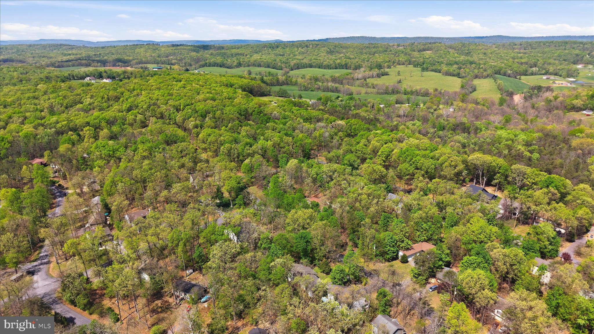 LAKE HOLIDAY ESTATES - Residential