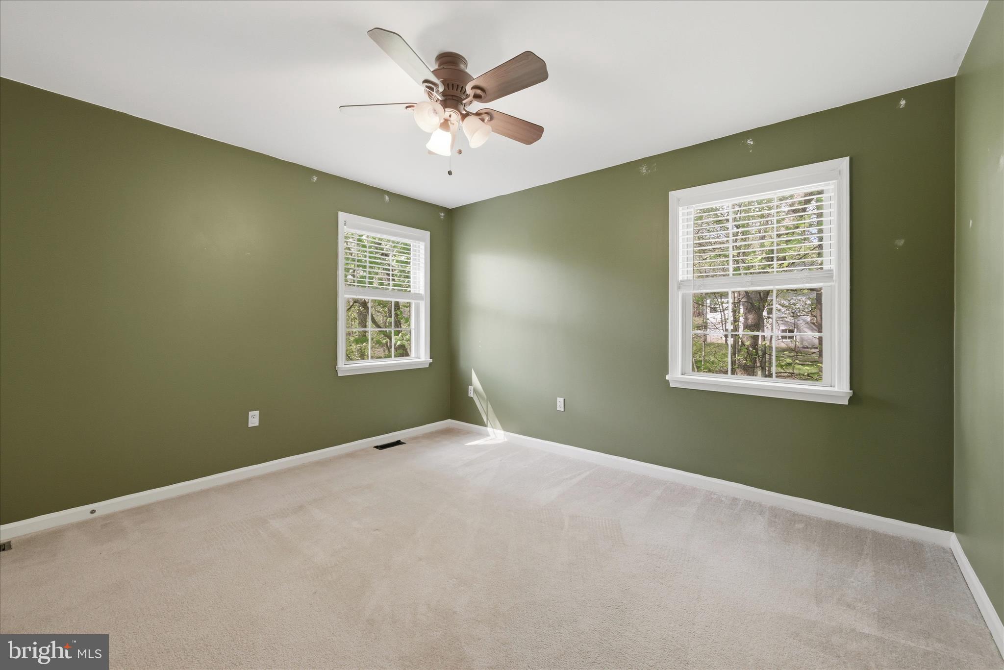 LAKE HOLIDAY ESTATES - Residential