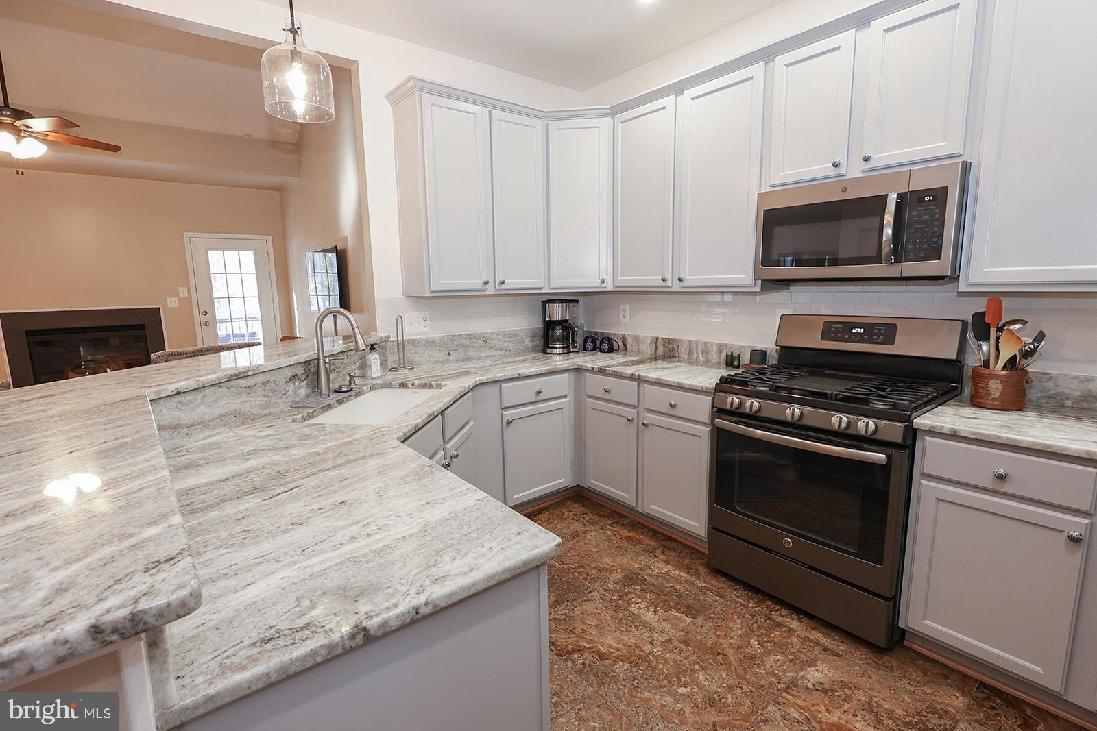 KEDGES STRAIT - Residential