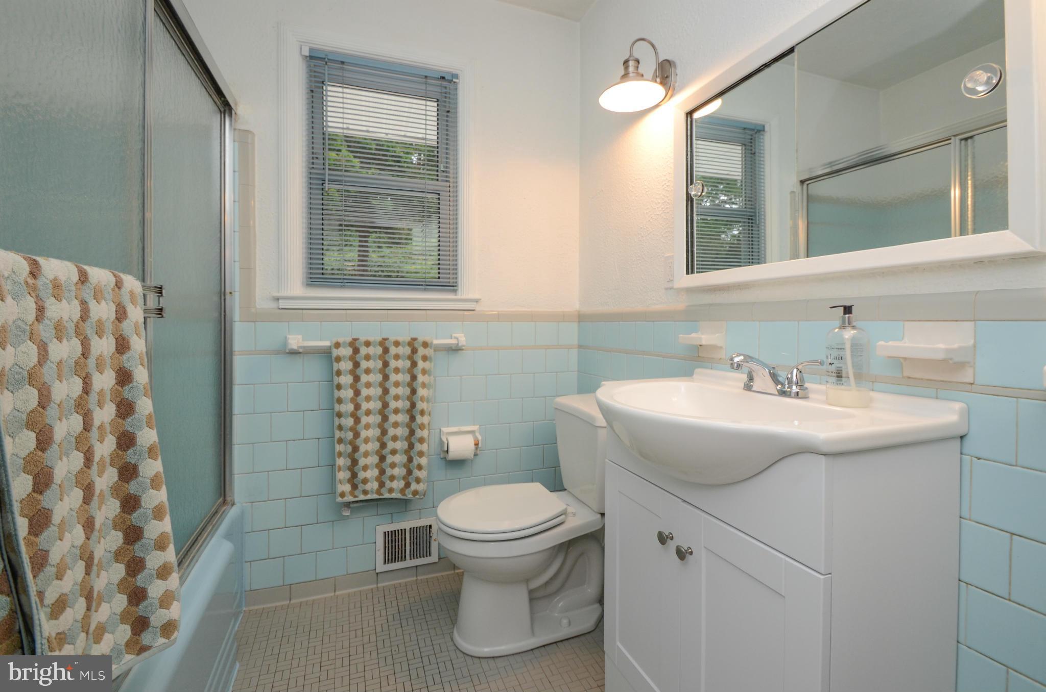 GLENDALE - Residential Lease