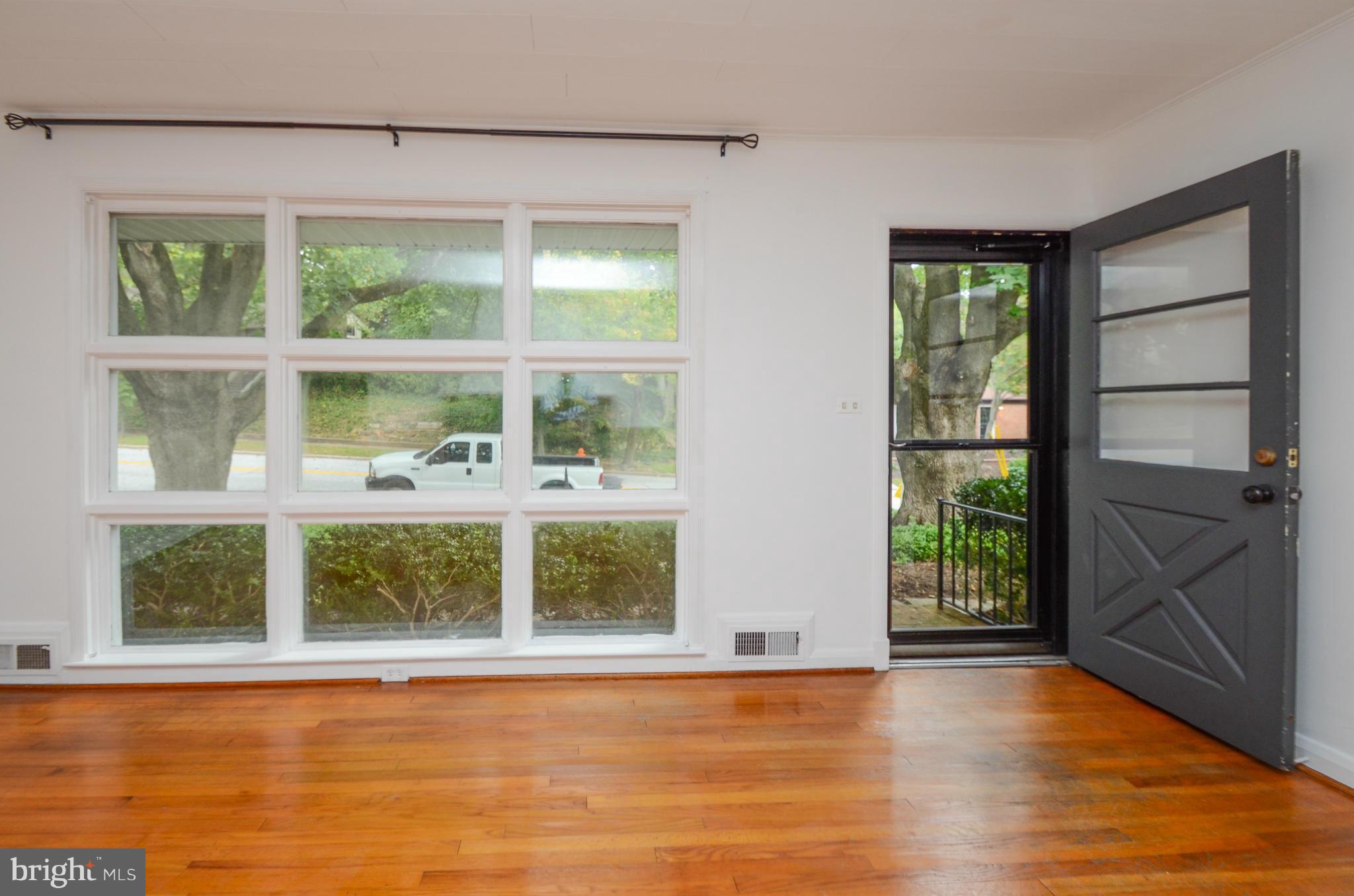 GLENDALE - Residential Lease