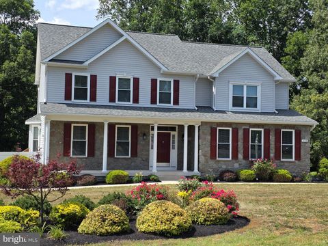 Homes For Sale - 603 Queenstown Road<br/> Anne Arundel County, SEVERN, MD 21144
