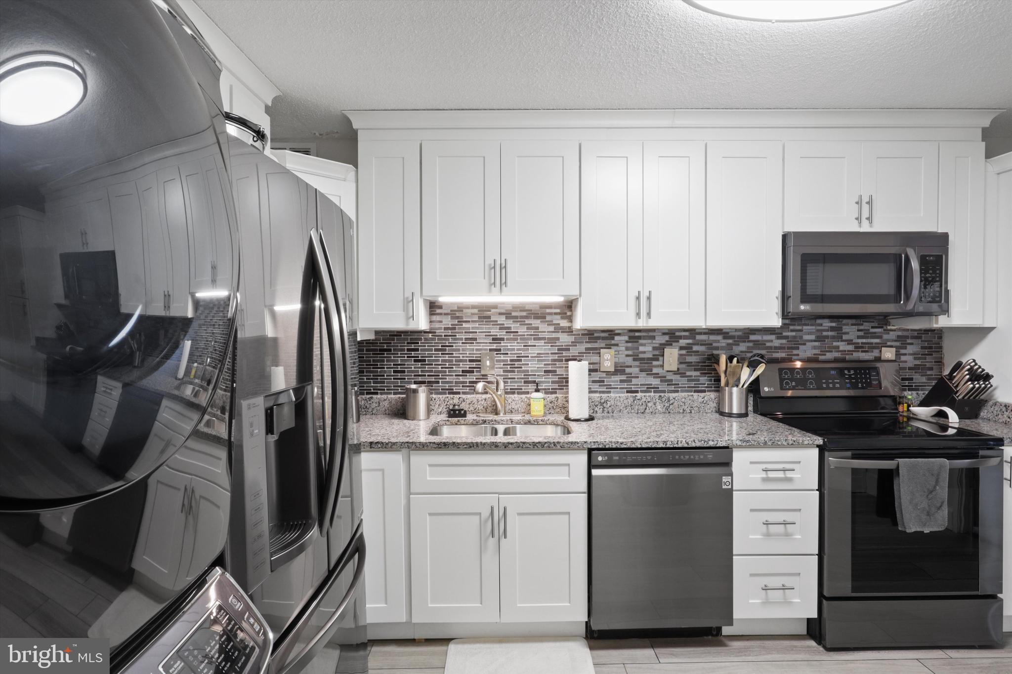 WATERGATE AT LANDMARK - Residential Lease