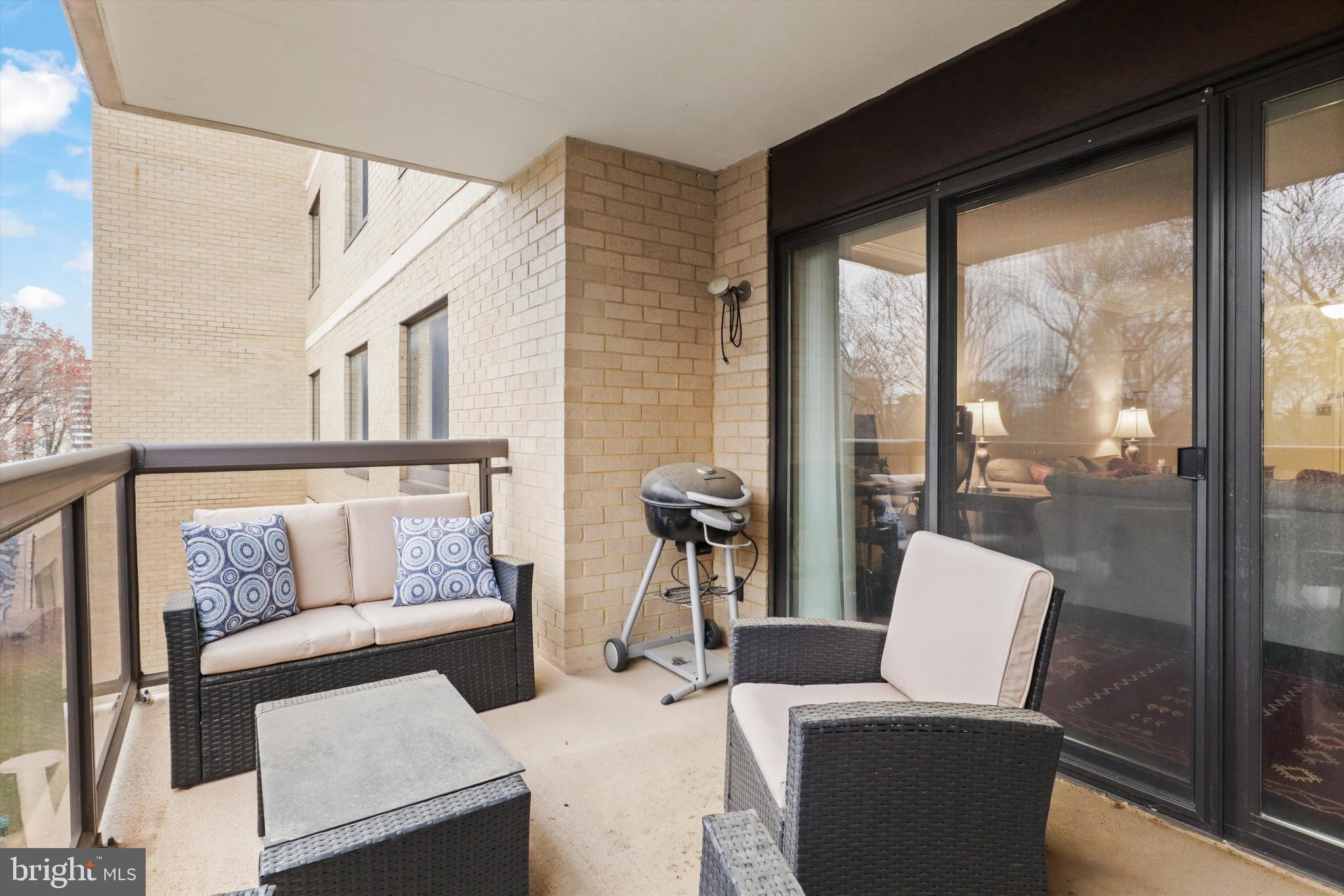 WATERGATE AT LANDMARK - Residential Lease