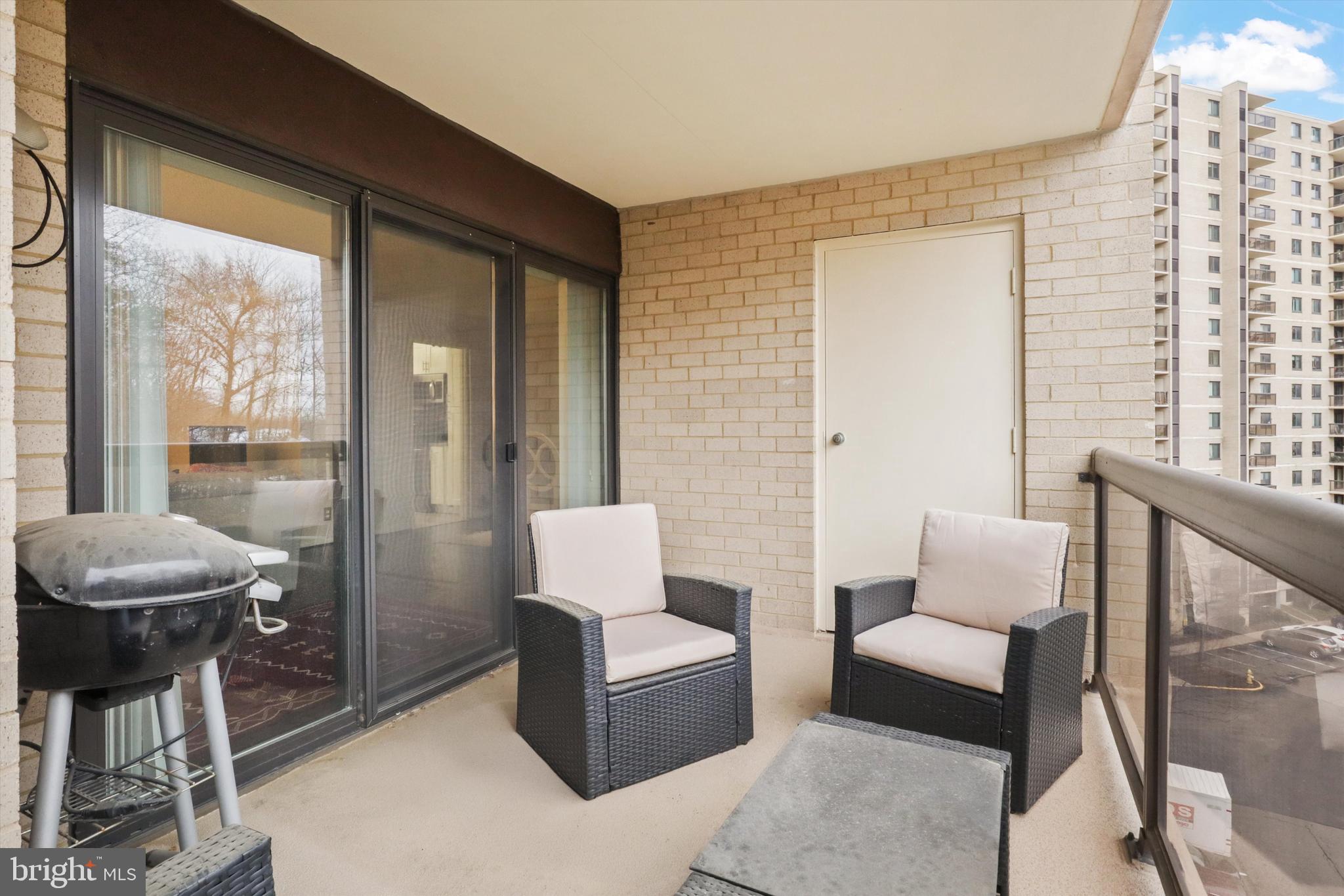 WATERGATE AT LANDMARK - Residential Lease