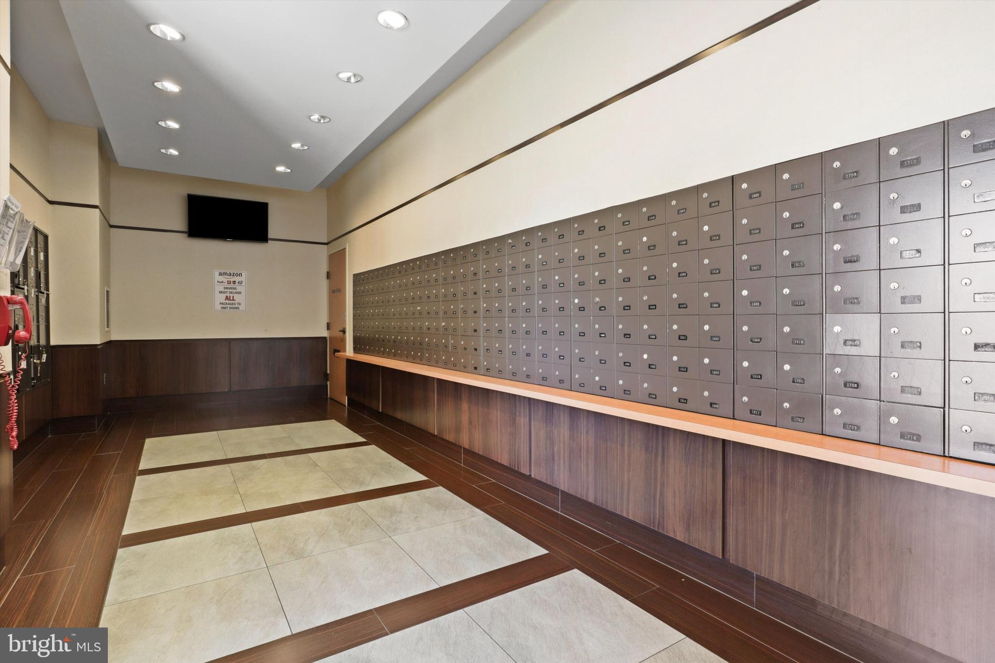 WATERGATE AT LANDMARK - Residential Lease