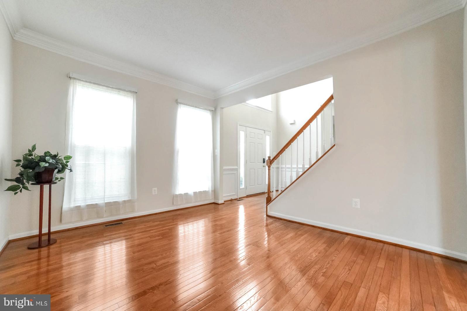 NEWTON MANOR - Residential