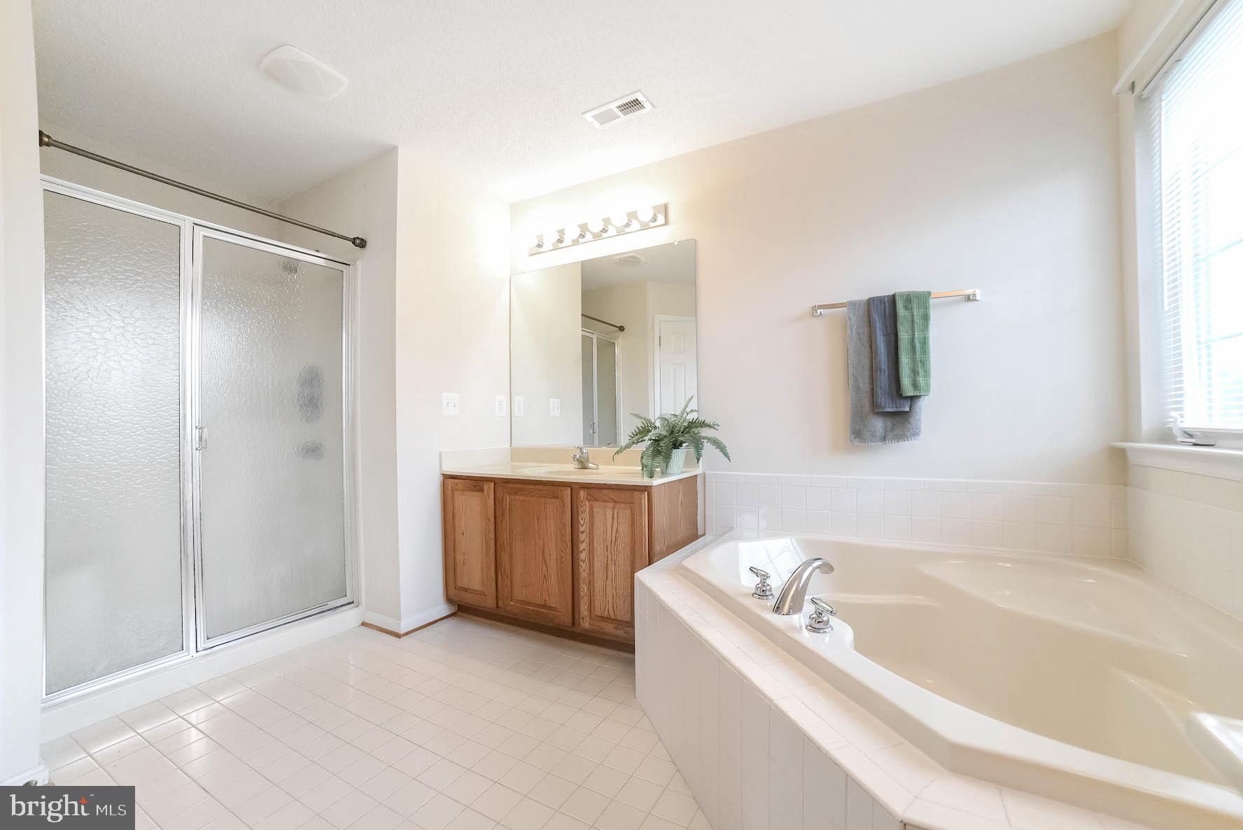 NEWTON MANOR - Residential