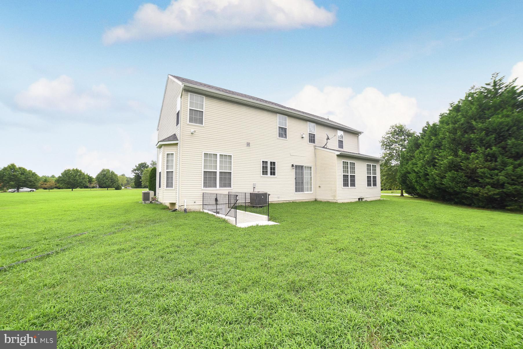 NEWTON MANOR - Residential