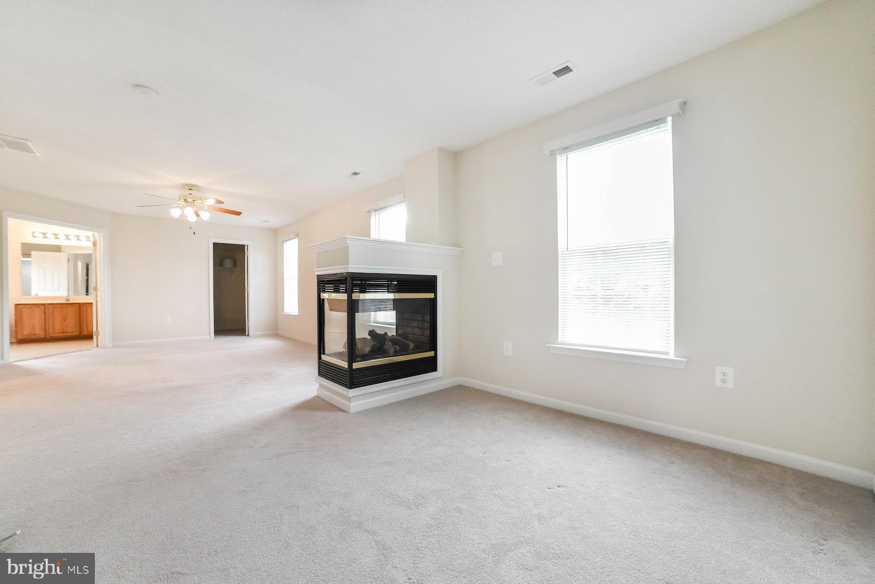 NEWTON MANOR - Residential