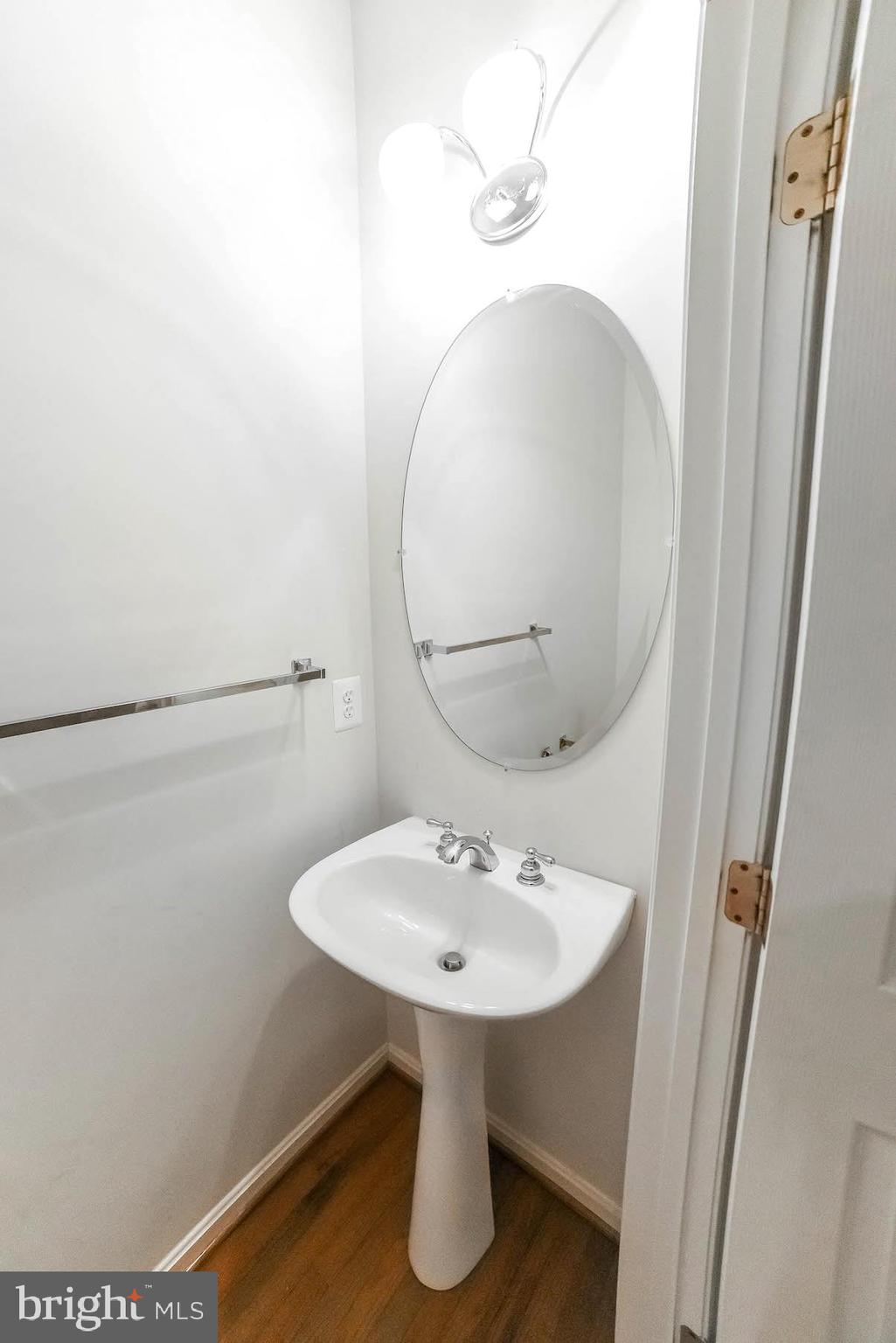 NEWTON MANOR - Residential