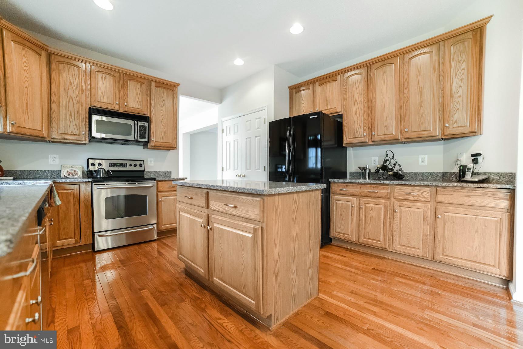 NEWTON MANOR - Residential