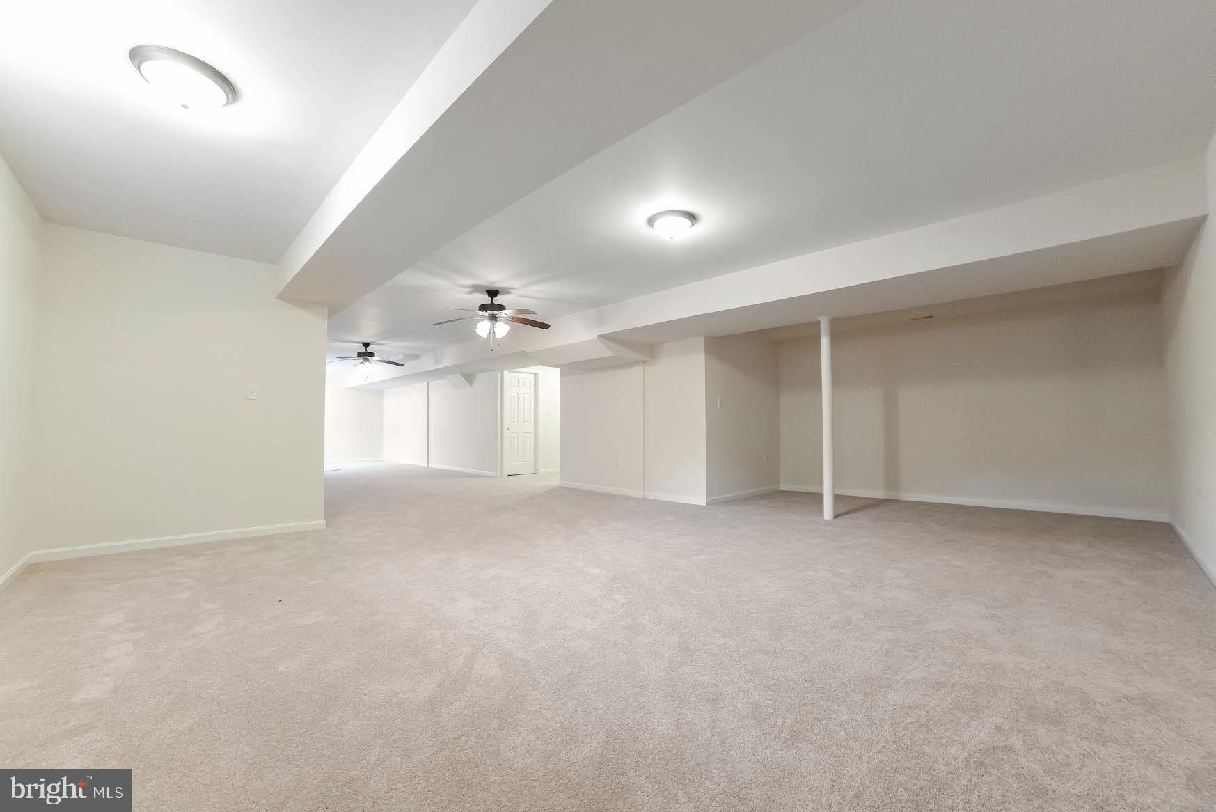 NEWTON MANOR - Residential