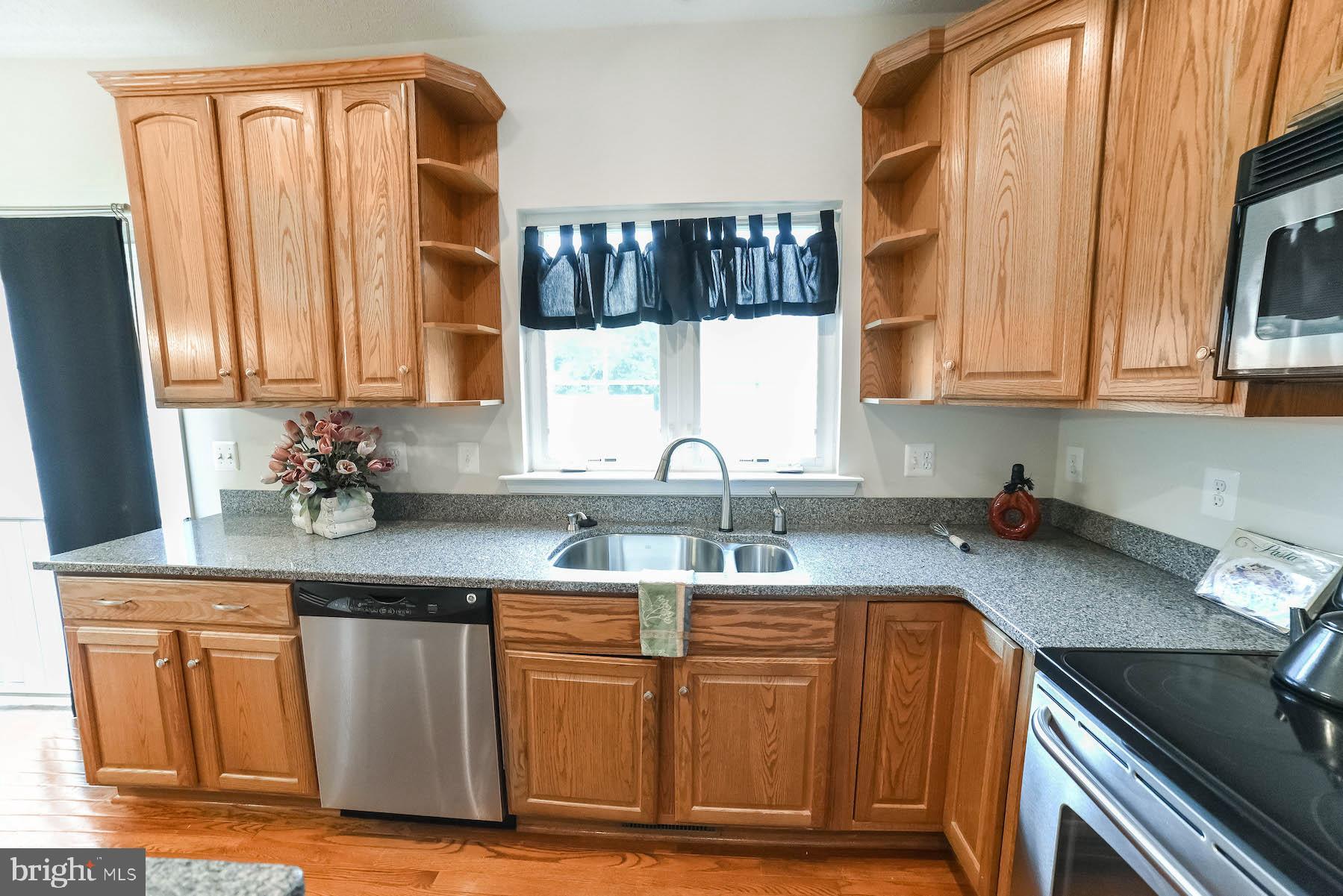 NEWTON MANOR - Residential