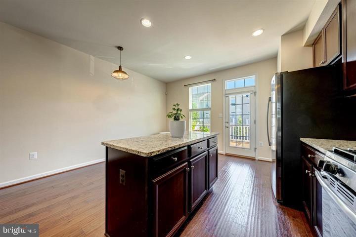 FEATHERSTONE STATION CONDOMINIUMS - Residential Lease