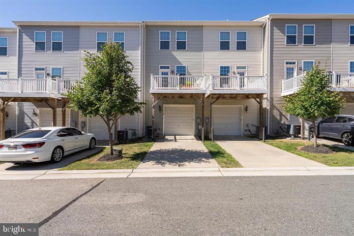 FEATHERSTONE STATION CONDOMINIUMS - Residential Lease