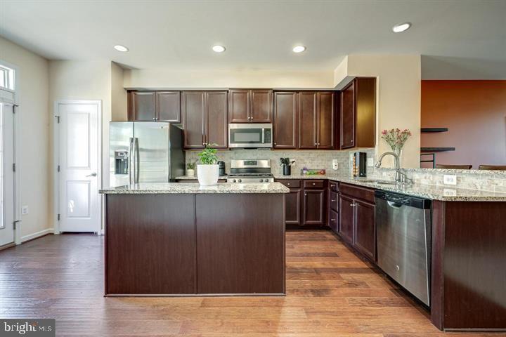 FEATHERSTONE STATION CONDOMINIUMS - Residential Lease