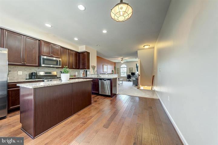 FEATHERSTONE STATION CONDOMINIUMS - Residential Lease