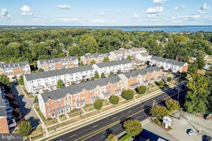 FEATHERSTONE STATION CONDOMINIUMS - Residential Lease