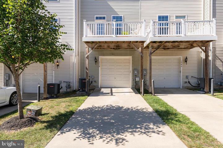 FEATHERSTONE STATION CONDOMINIUMS - Residential Lease