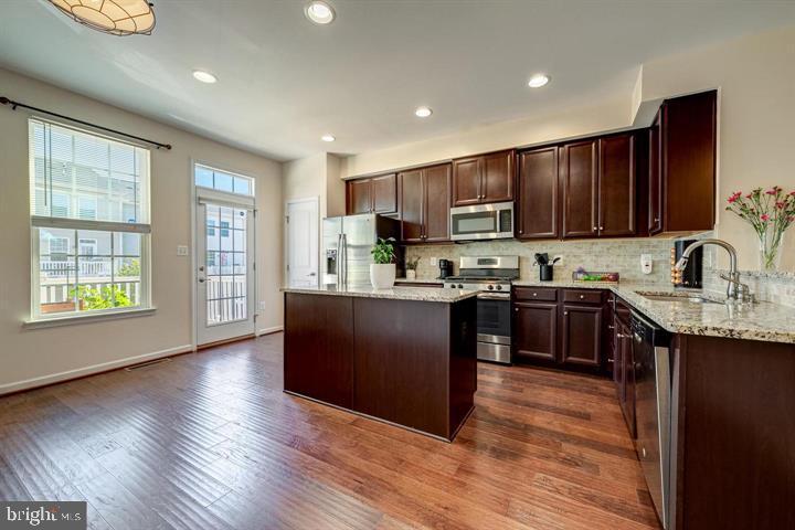 FEATHERSTONE STATION CONDOMINIUMS - Residential Lease