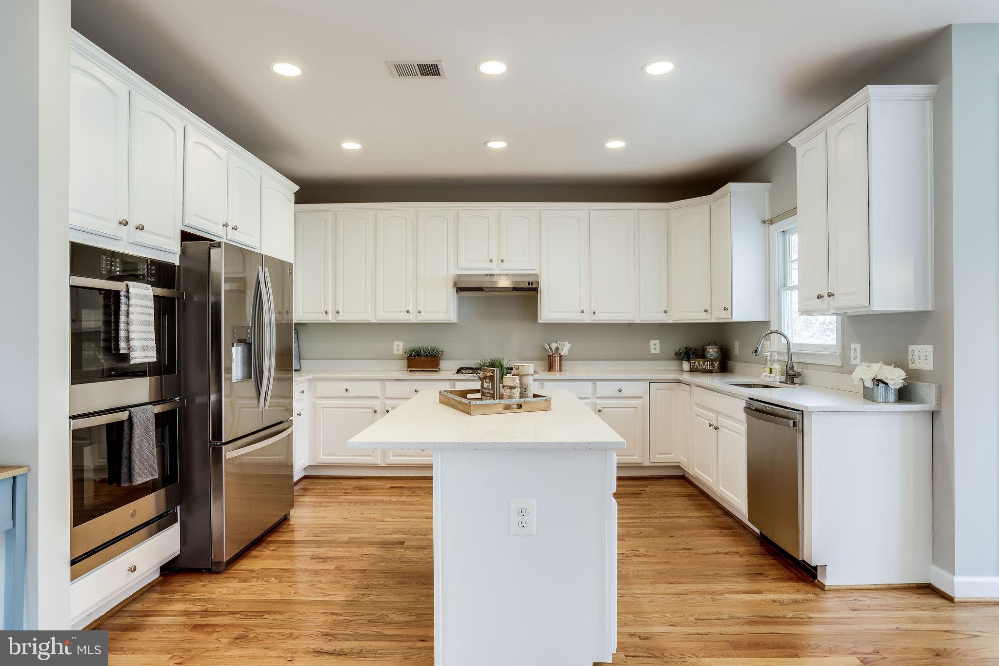 JOHNSONS HILL - Residential