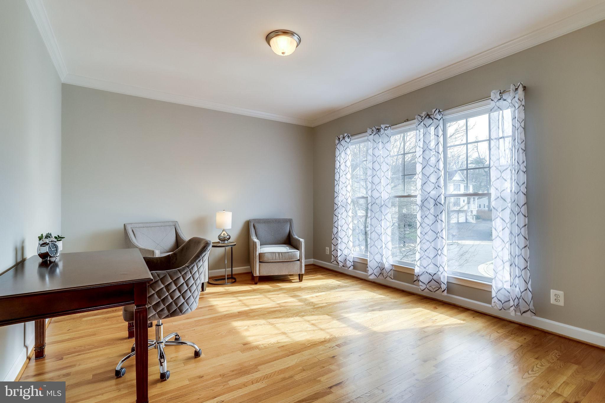 JOHNSONS HILL - Residential