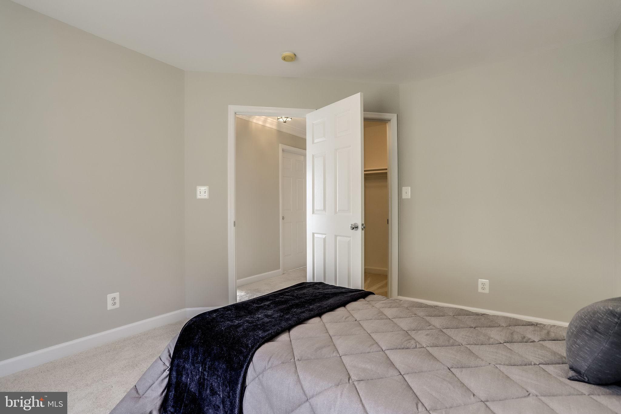 JOHNSONS HILL - Residential