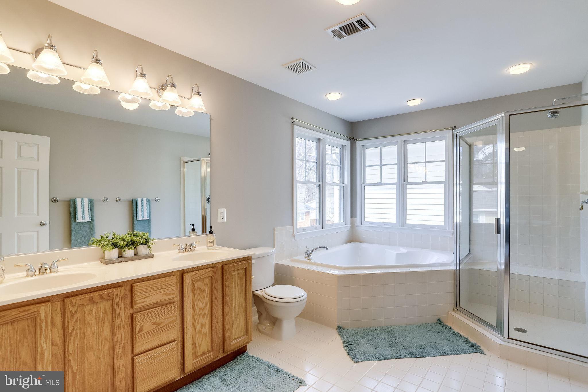 JOHNSONS HILL - Residential