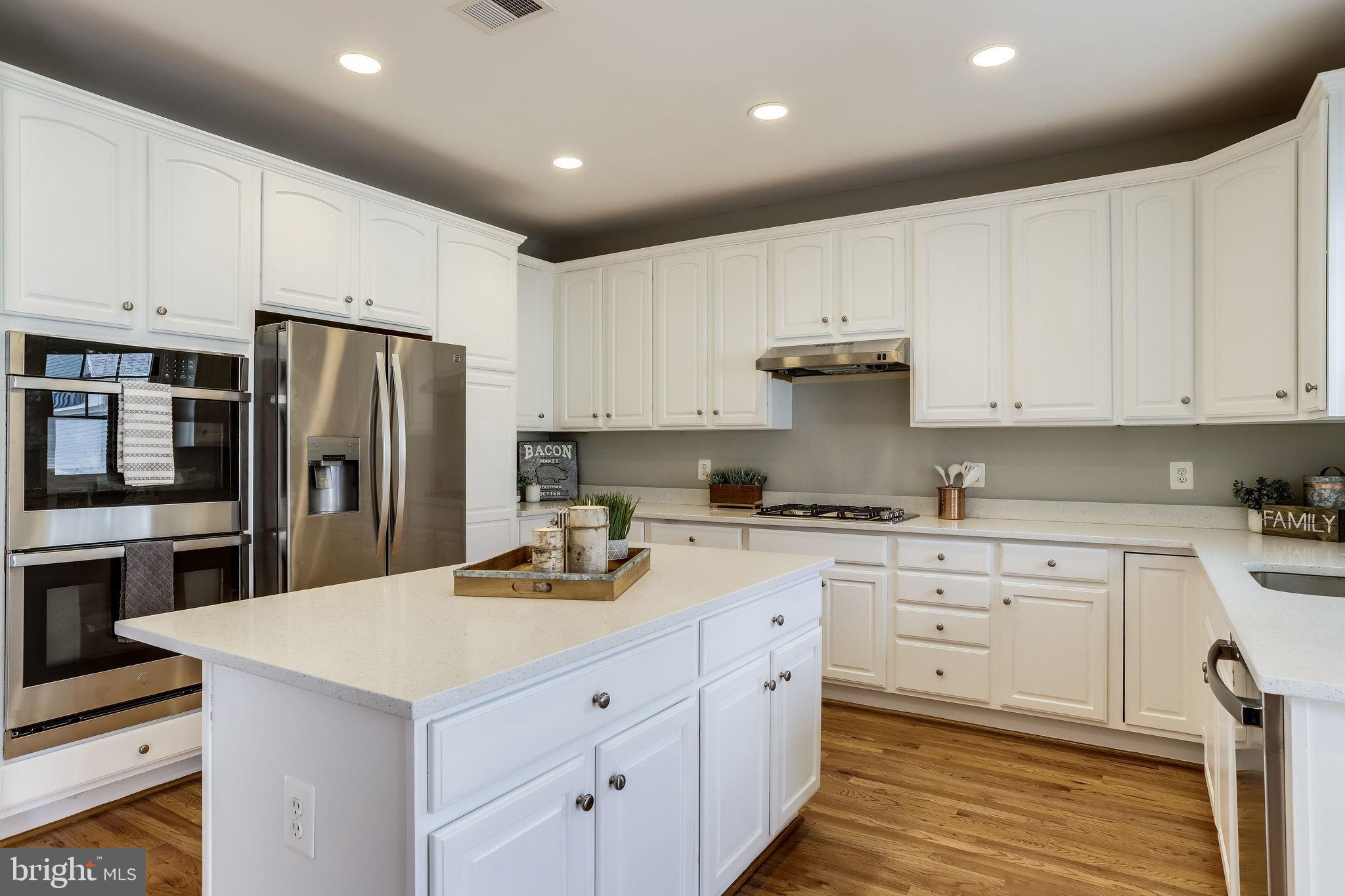 JOHNSONS HILL - Residential